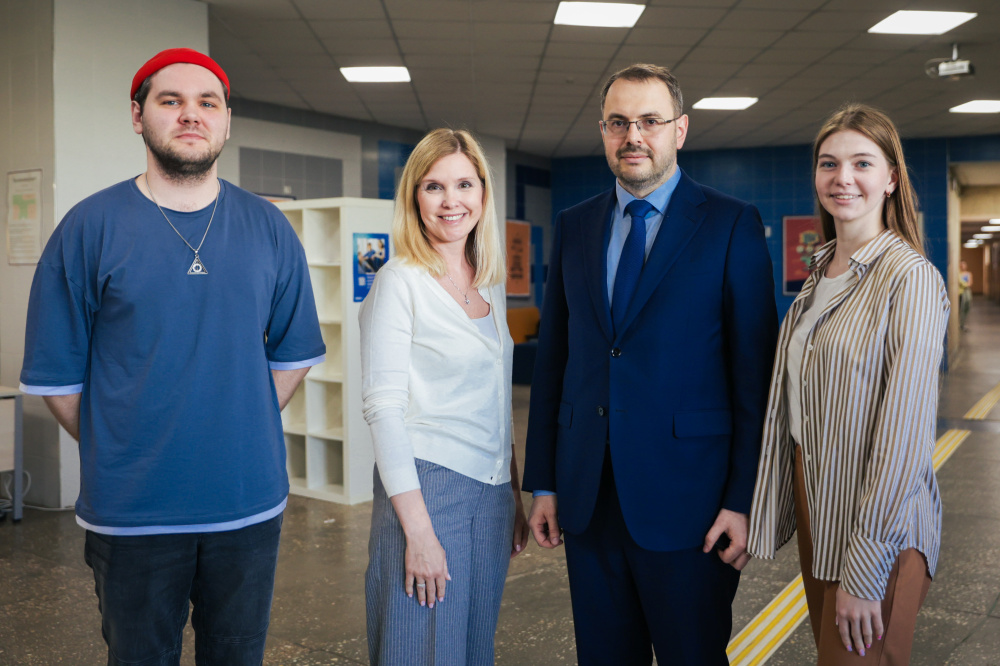 Представители РОСБИОТЕХа посетили встречу с Константином Могилевским