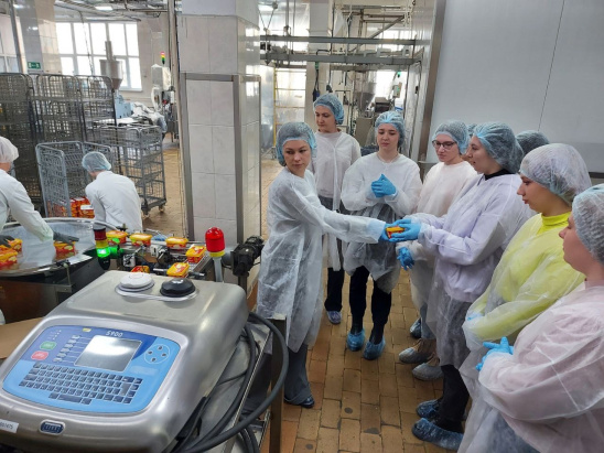 Студенты РОСБИОТЕХа посетили крупнейший завод по производству сыров «Карат»