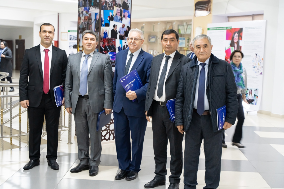 Открытие Международного форума «Русский язык в системе школьного образования: вызовы и точки роста» в республике Таджикистан