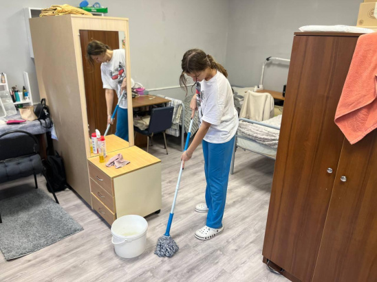 В университете и общежитиях провели субботник 