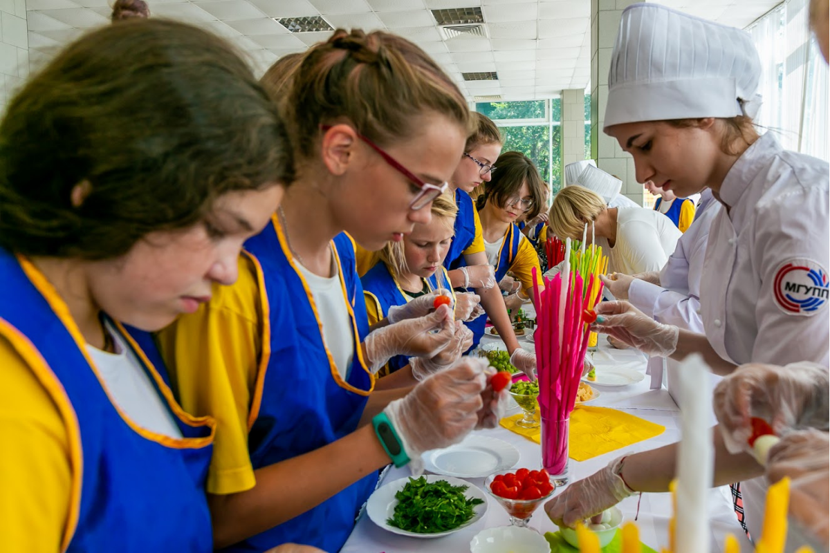 Завершился приём заявок на всероссийский конкурс юных кулинаров «Вкусные традиции»