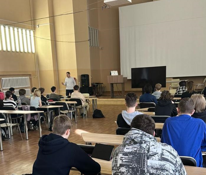 В РОСБИОТЕхе провели лекцию для студентов о борьбе с терроризмом и экстремизмом